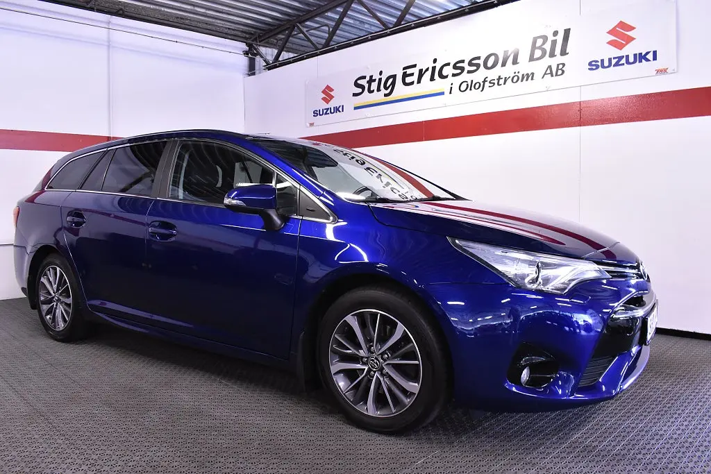 Toyota Avensis 2016