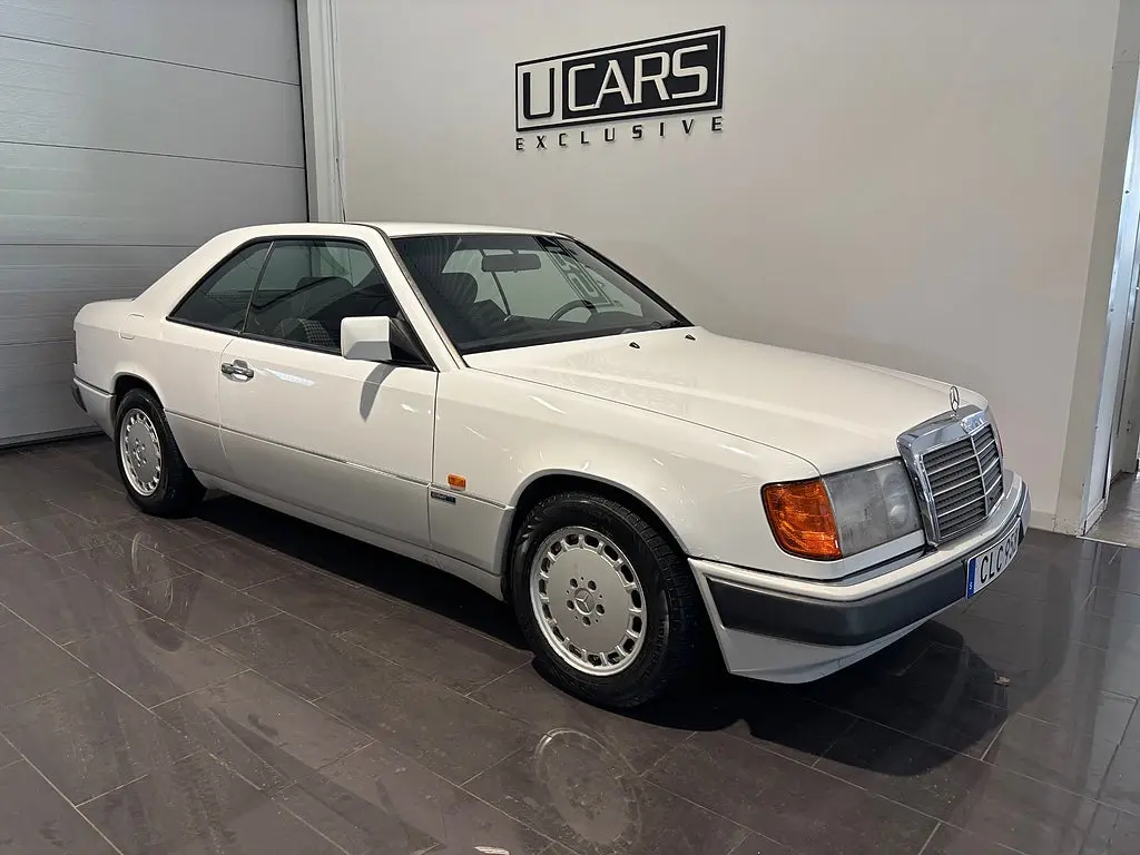 Mercedes-Benz 300 1992