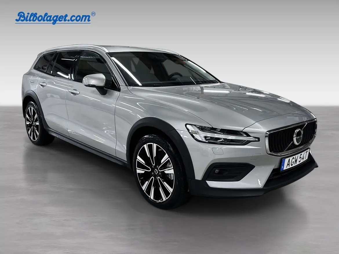 Volvo V60 2024