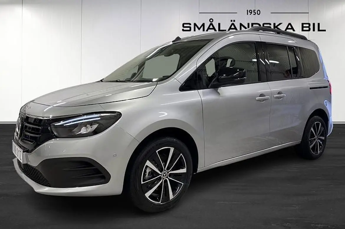 Mercedes-Benz EQT 2023