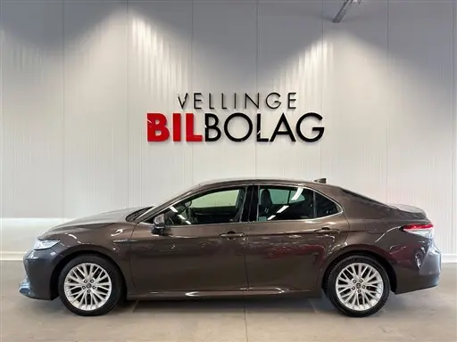 Toyota Camry 2019