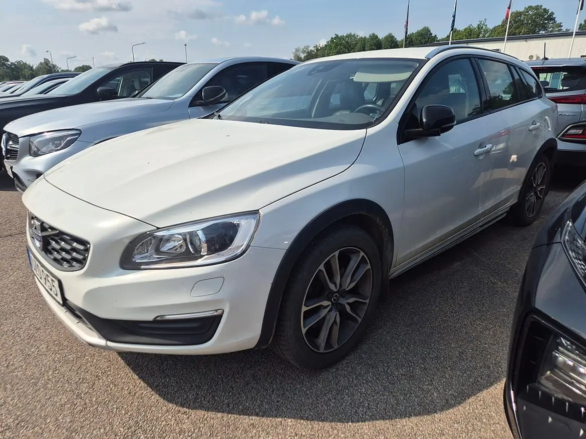 Volvo V60 2018