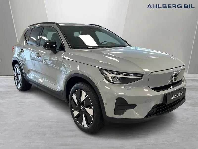 Volvo EX40 2025