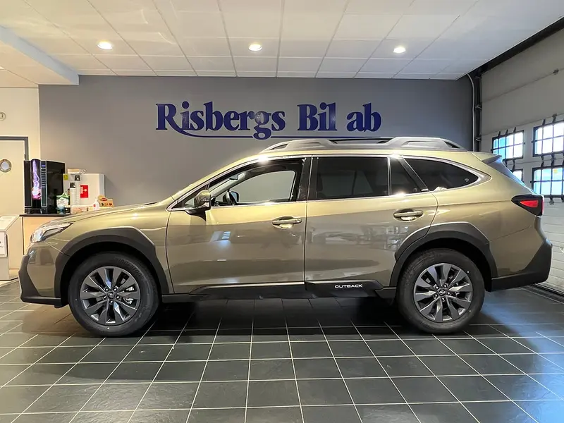 Subaru Outback 2025
