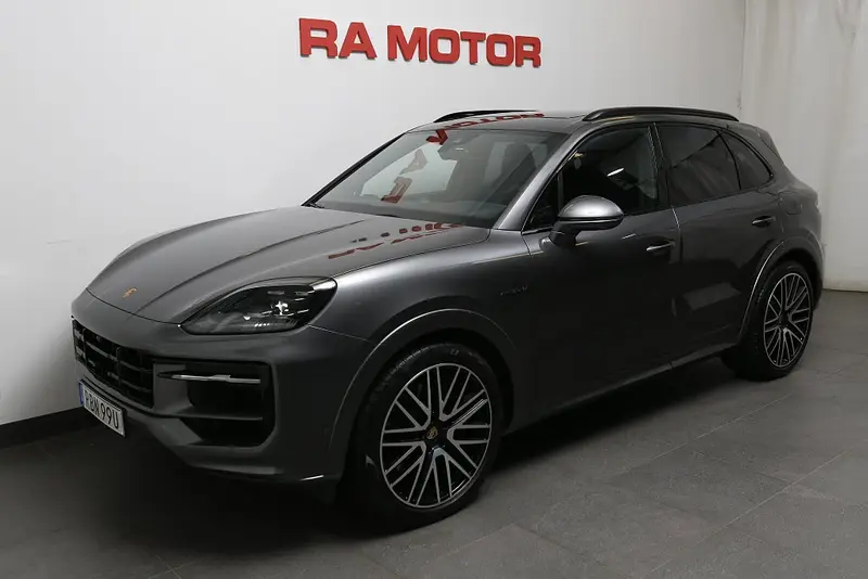 Porsche Cayenne 2025