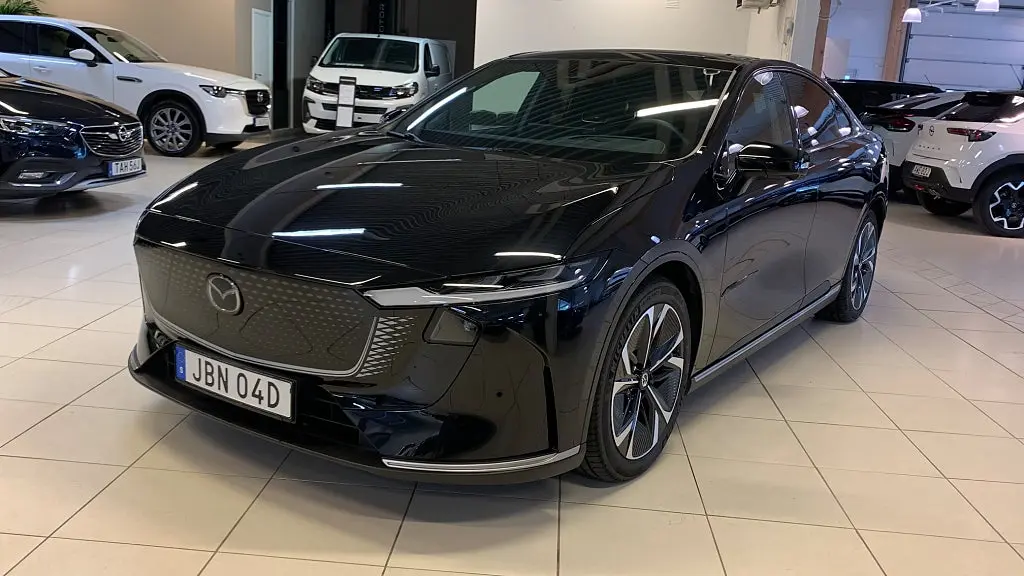 Mazda 6e 2025