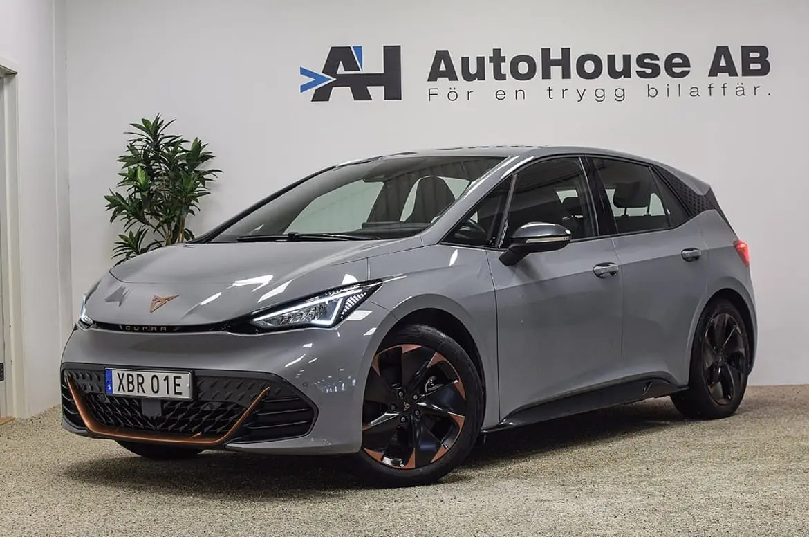 CUPRA Born 2023