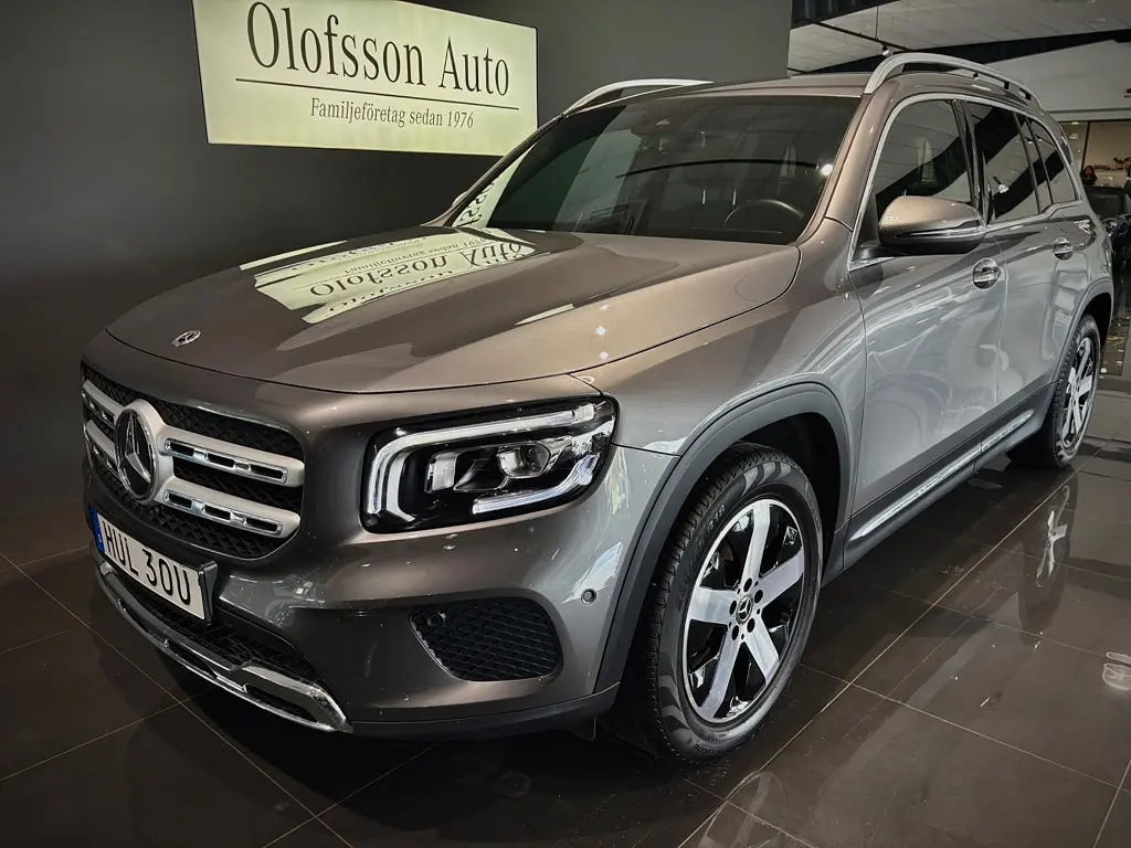 Mercedes-Benz GLB 2023