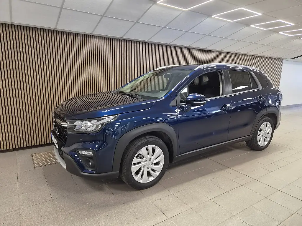 Suzuki S-Cross 2023