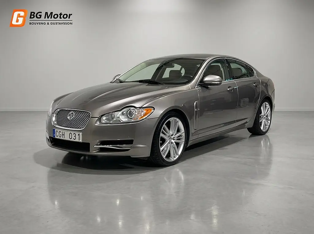 Jaguar XF 2010