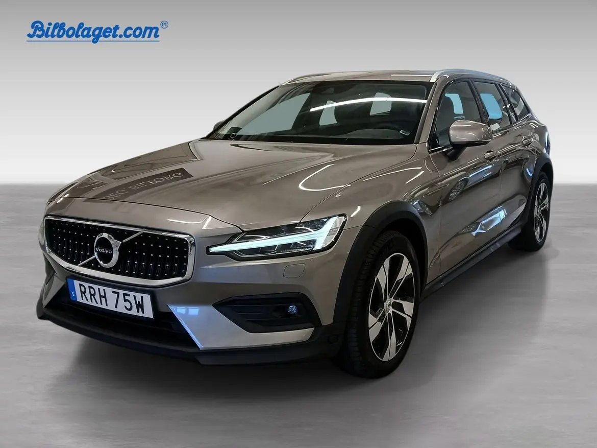 Volvo V60 2022