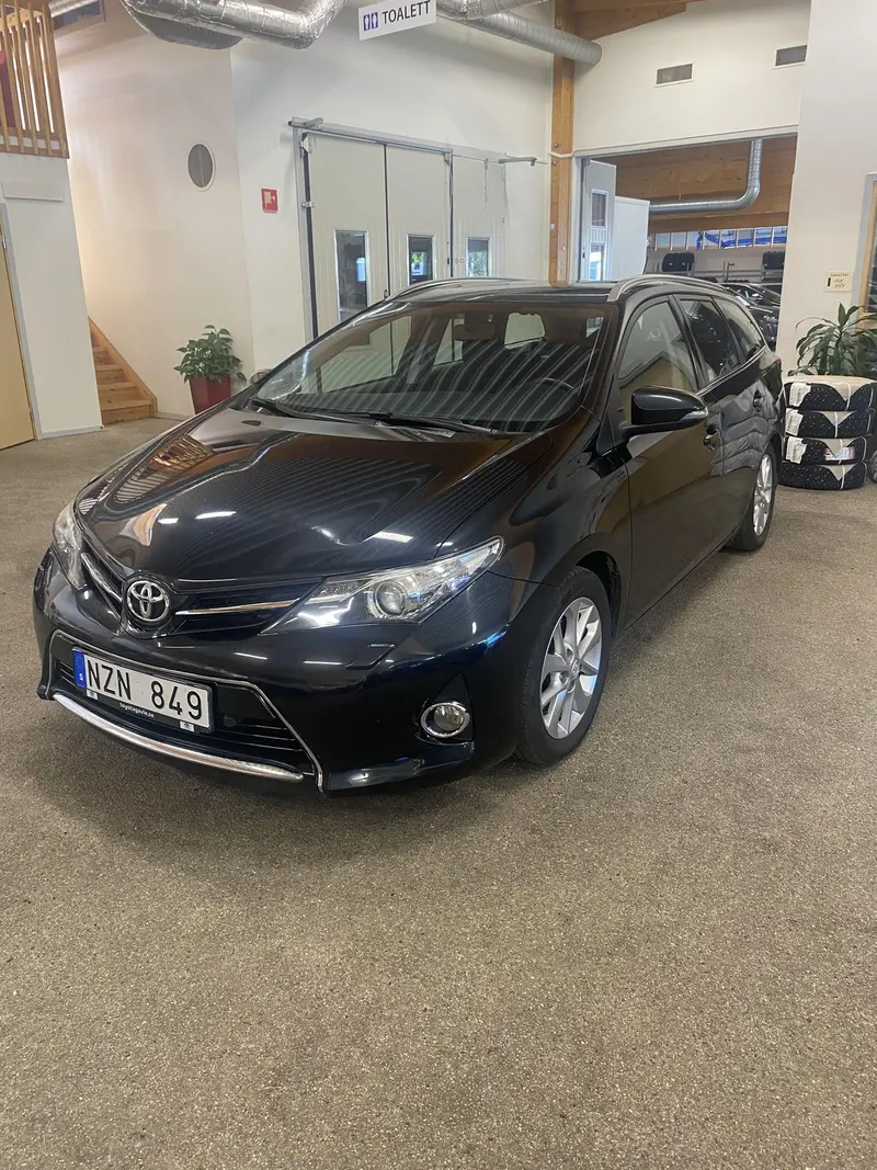 Toyota Auris 2013