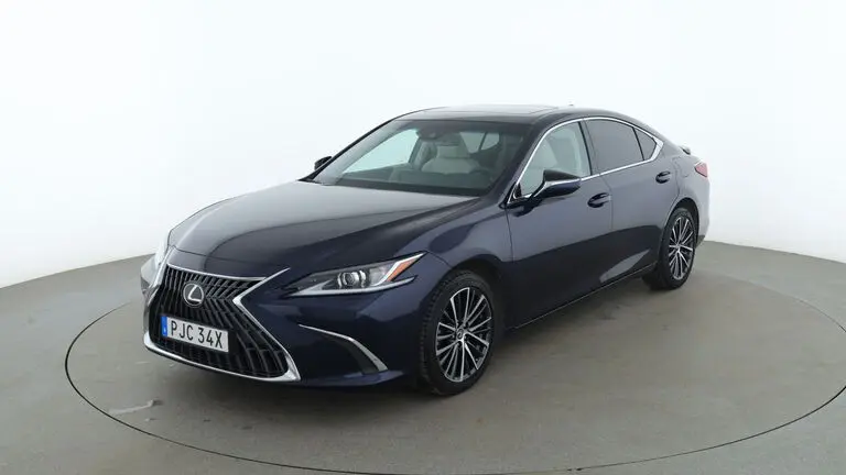 Lexus ES 2022