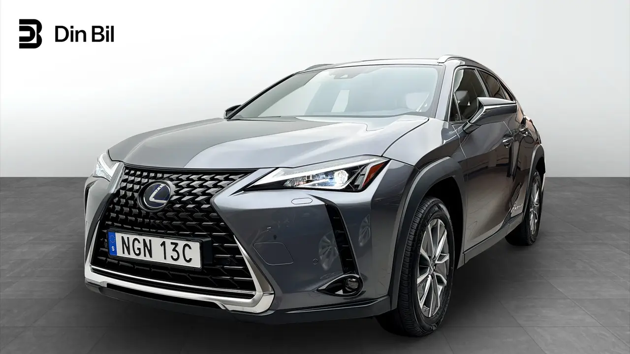 Lexus UX 2022