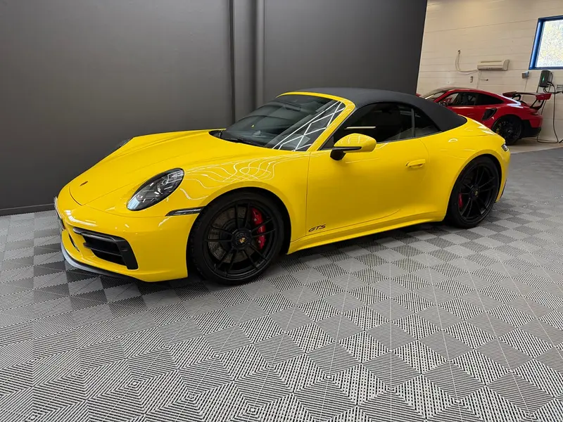 Porsche 911 2023