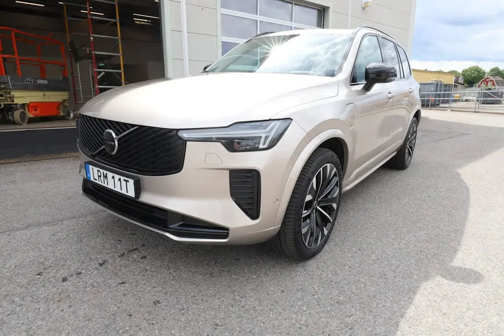 Volvo XC90 2025