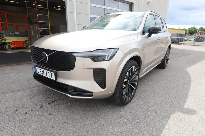 Volvo XC90 2025