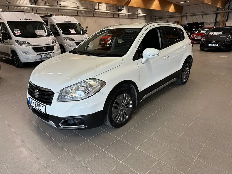 Suzuki S-Cross 2015