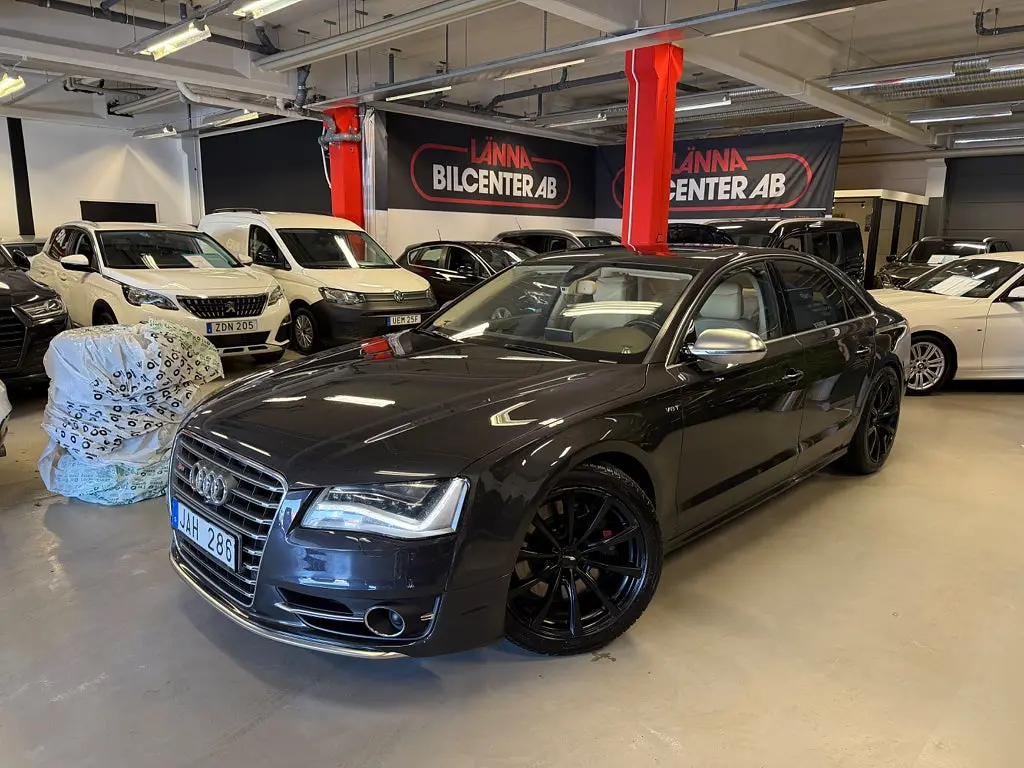 Audi A8 2013