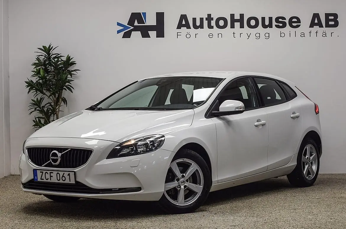 Volvo V40 2018