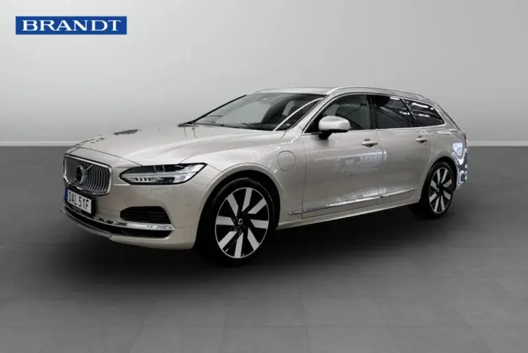 Volvo V90 2024