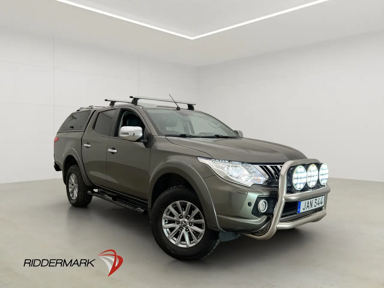 Mitsubishi L200 2016