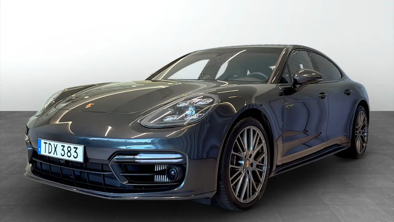 Porsche Panamera 2022
