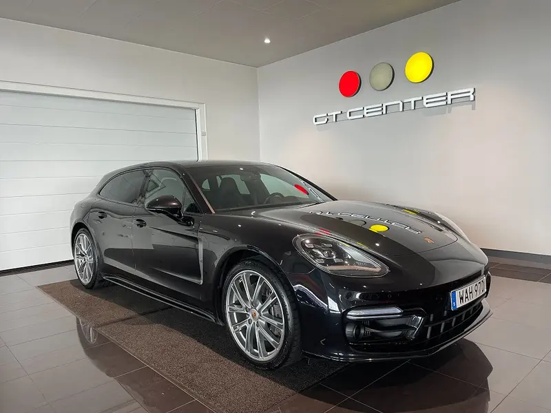 Porsche Panamera 2023