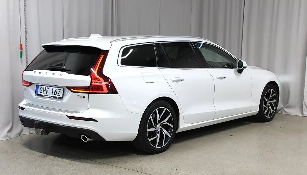 Volvo V60 2020