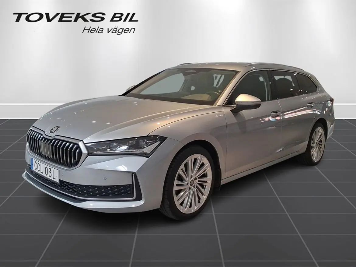 Skoda Superb 2025
