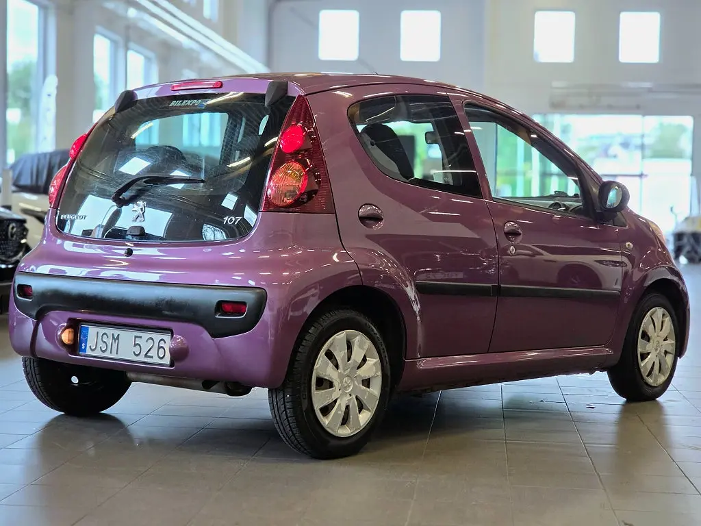 Peugeot 107 2012