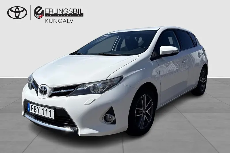 Toyota Auris 2015