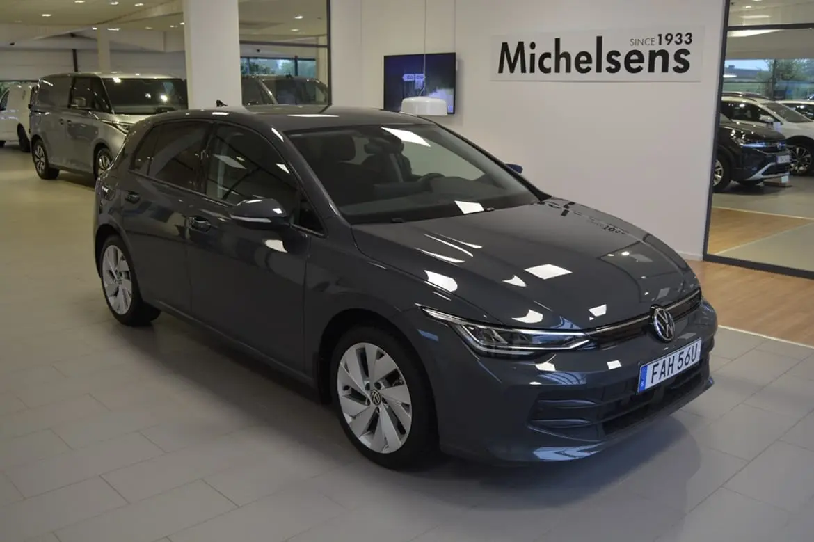 Volkswagen Golf 2025