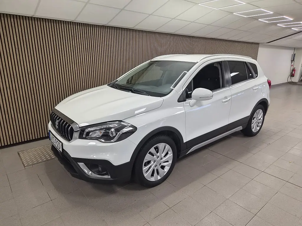 Suzuki S-Cross 2020