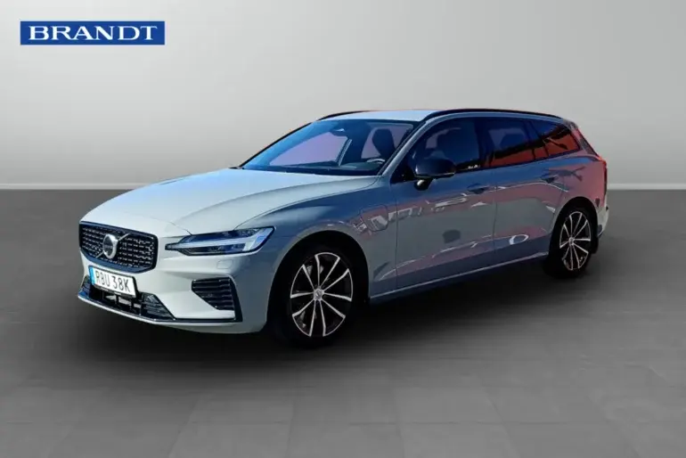 Volvo V60 2025