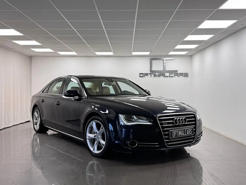 Audi A8 2012