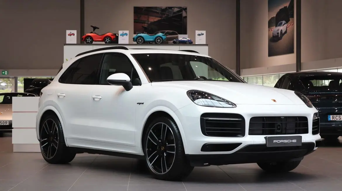 Porsche Cayenne 2023