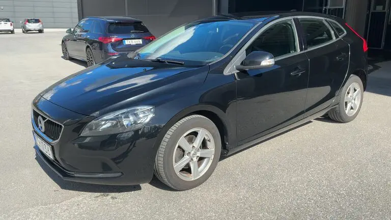 Volvo V40 2017