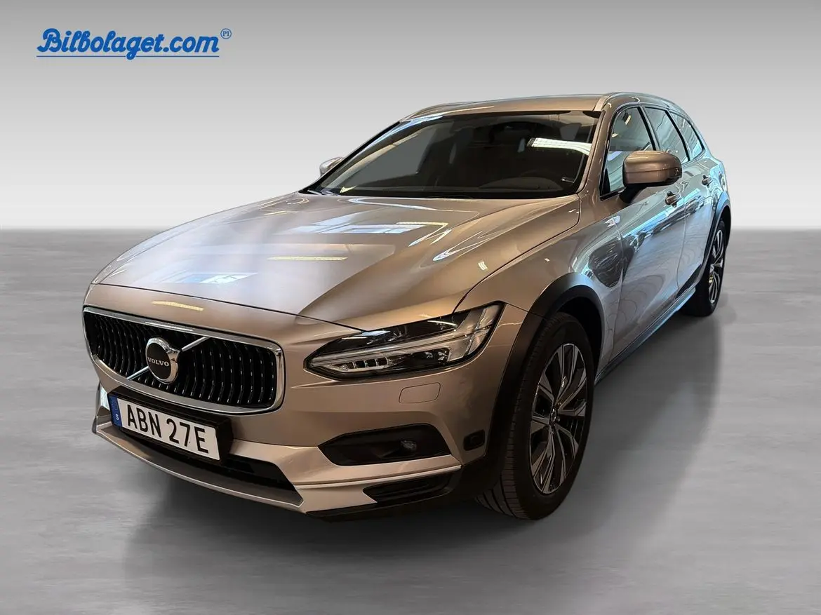 Volvo V90 2024