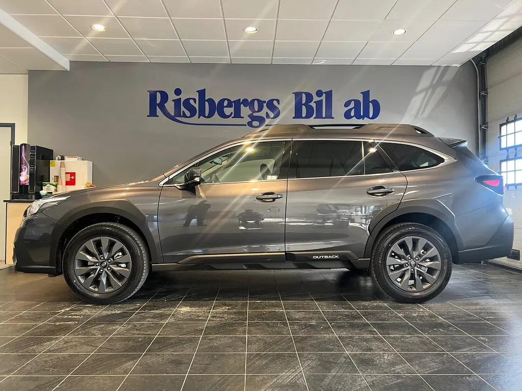 Subaru Outback 2025