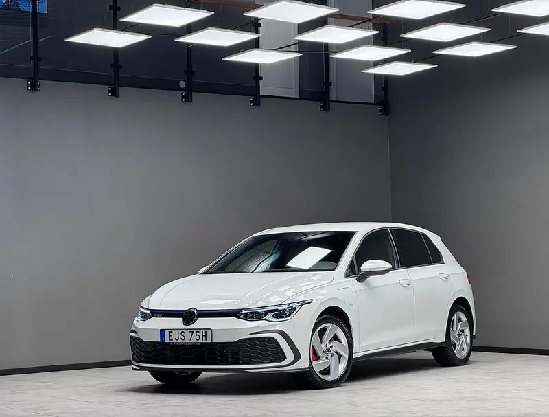 Volkswagen Golf 2021