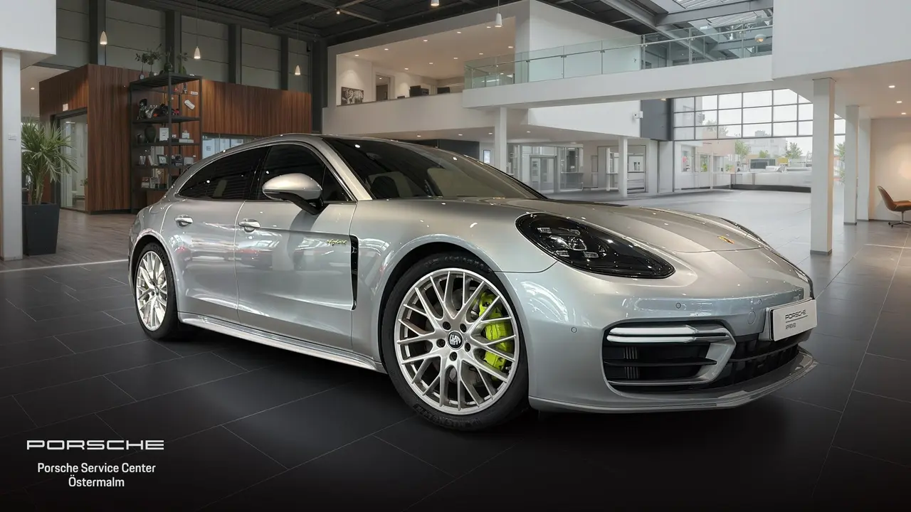 Porsche Panamera 2021