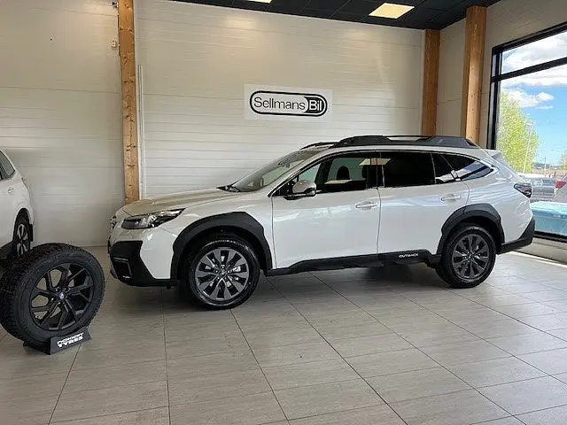 Subaru Outback 2025