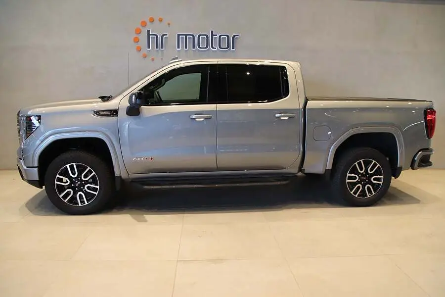 GMC Sierra 2025