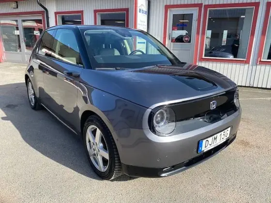 Honda E