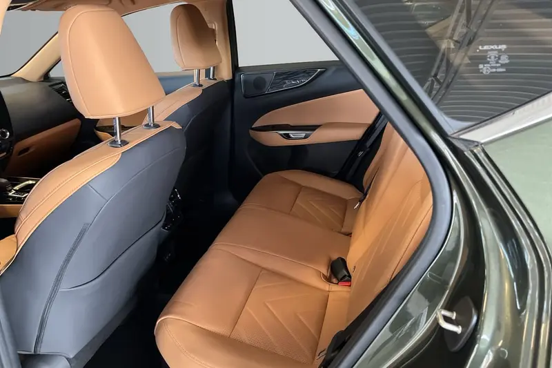 Lexus NX 2023