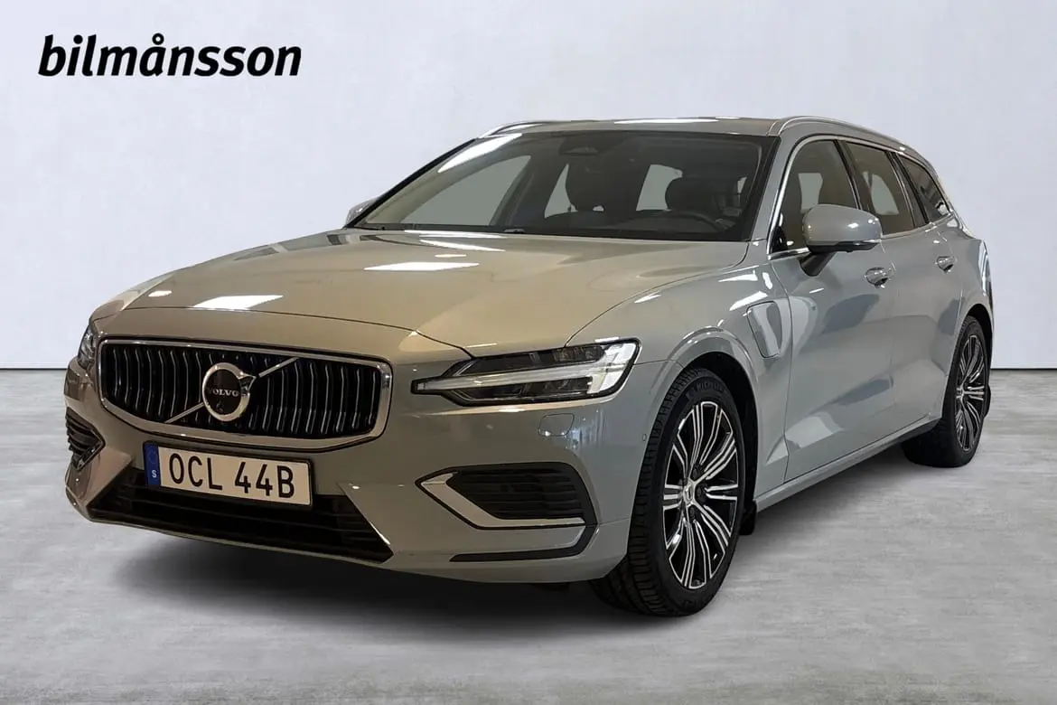 Volvo V60 2025