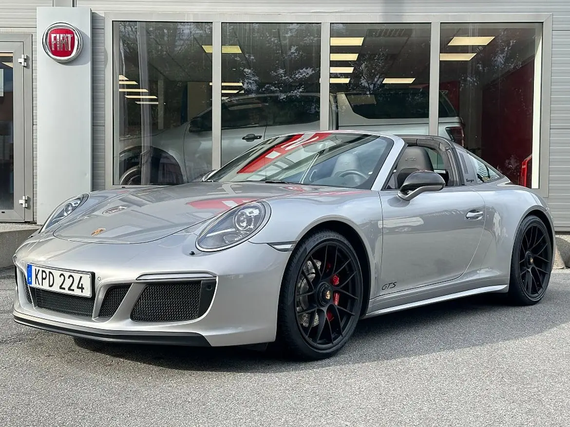 Porsche 911 2019