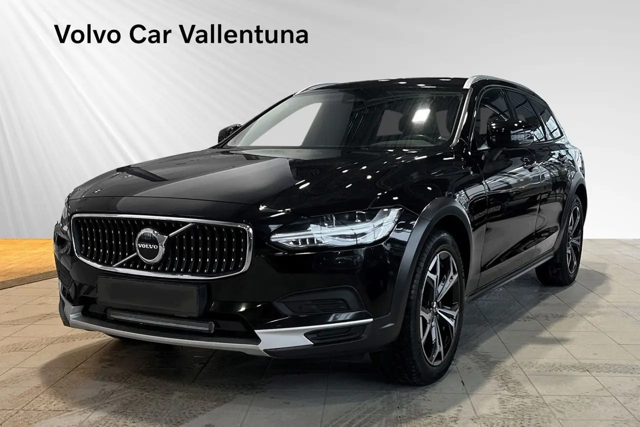 Volvo V90 2022