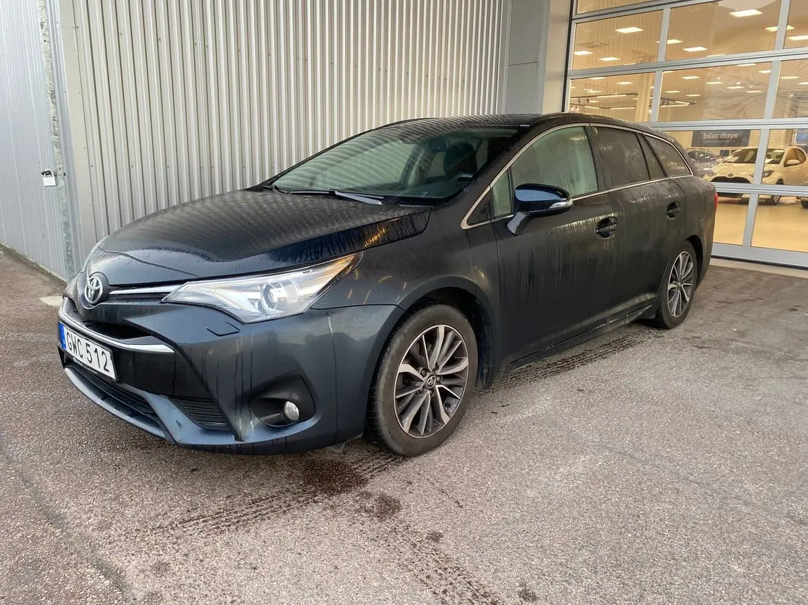 Toyota Avensis 2016